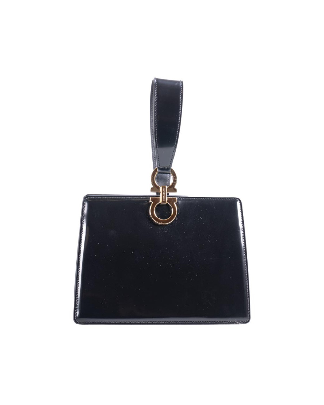 shop SALVATORE FERRAGAMO  Borsa: Salvatore Ferragamo Mini clutch Gancini.
Bracciale con doppio Gancini permette di indossarla al polso e nasconde la chiusura con bottone a pressione. 
Interno foderato e completato con fessura porta carte.
Altezza 15.5 CM  Lunghezza 20.5 CM  Profondità 8.0 CM.
Composizione: 100% Pelle.
Made In ITALY. 220958-786099 number 6735481
